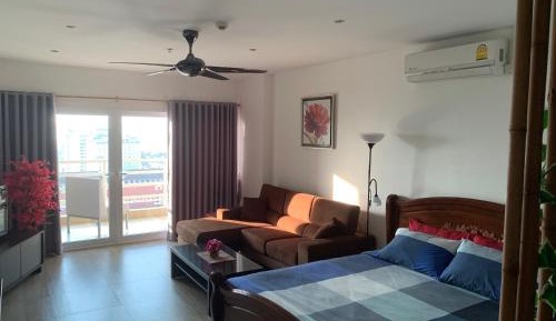 Studio with Balcony