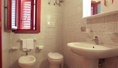 One-Bedroom Apartment (3 Adults)