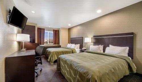 Queen Room with Two Queen Beds - Non-Smoking