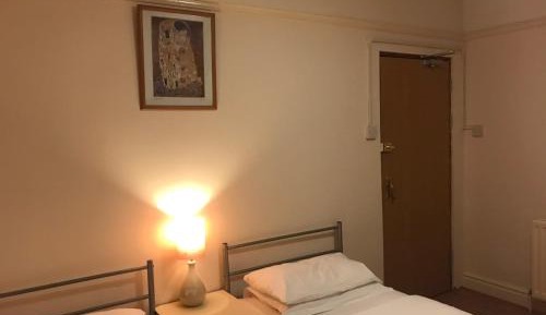 Twin Room with Shared Toilet
