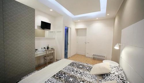 Double or Twin Room with Private Bathroom