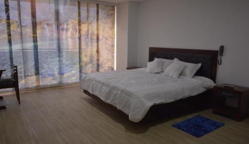 Junior Suite with Balcony