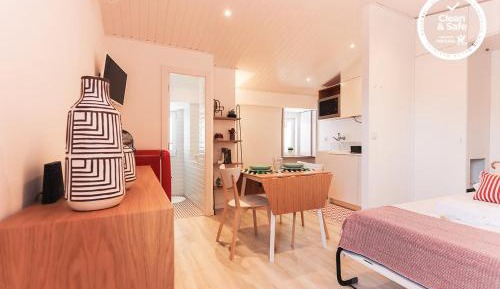 Studio Apartment