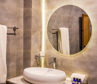 Family Room with Mountain View