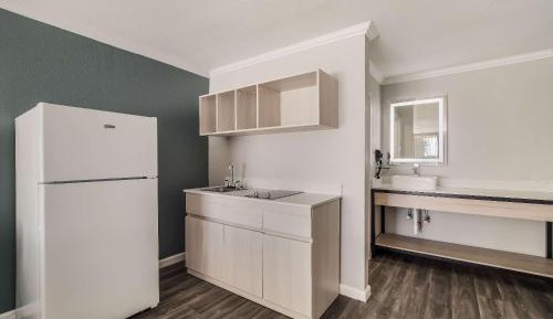 Standard King Room - Non Smoking