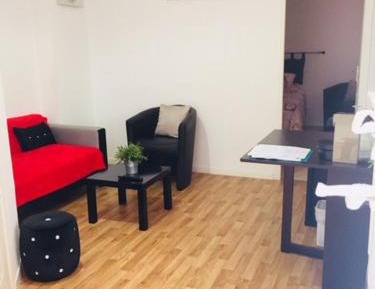 Apartment with Shower