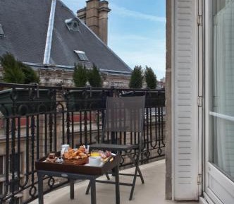 Classic Double Room with Balcony