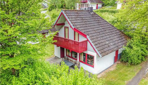 Three-Bedroom Holiday Home 