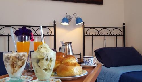 Twin Room with Bathroom