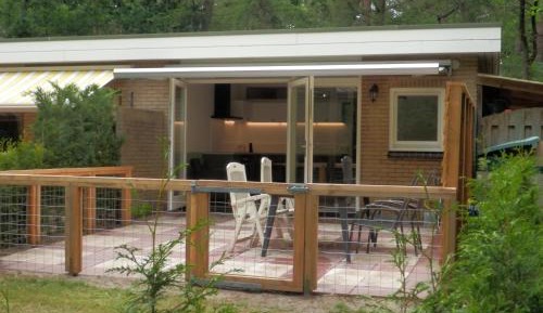 Bungalow with Garden View