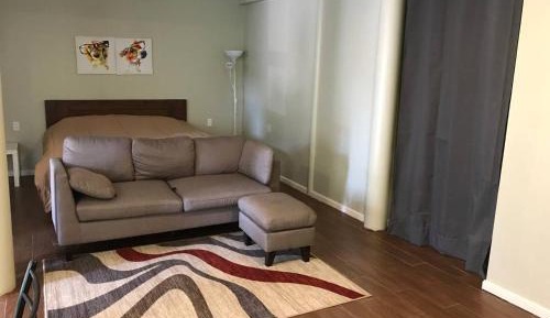 Apartment with Shower