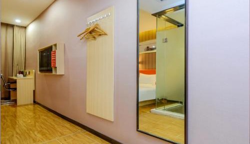 Select Room