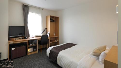 Semi Double Room - Non-Smoking