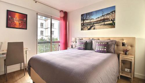 Queen Room