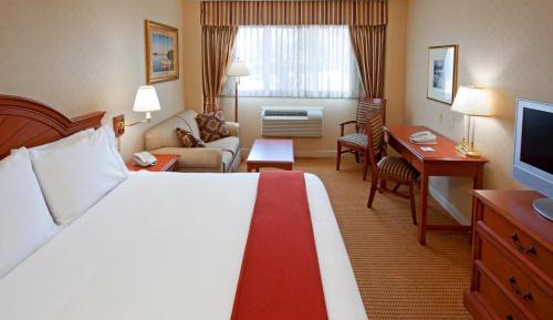 King Room with Sofa Bed