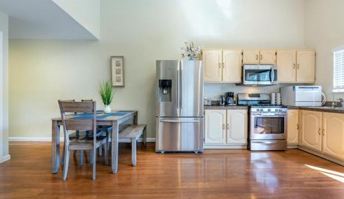 Three-Bedroom Townhouse