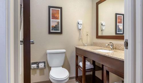 Double Room with One Double Bed - Disability Access/Non-Smoking