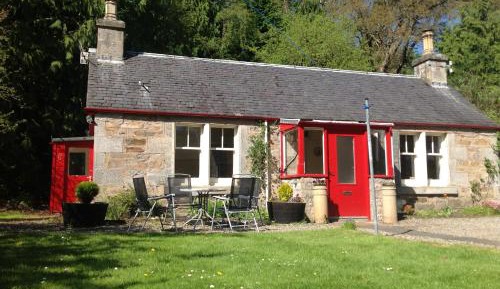 Cottage with Garden View