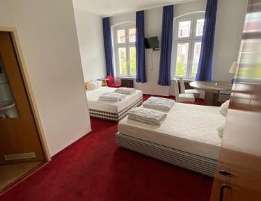 Quadruple Room with Private Bathroom