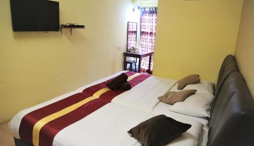 Triple Room with Private Bathroom