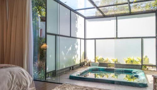 King Suite with Spa Bath