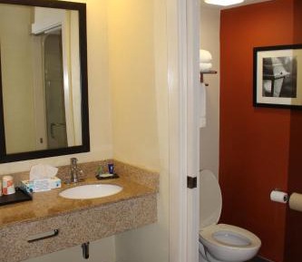 Queen Room - Disability Access/Non-Smoking