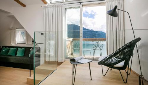 Suite with Lake View