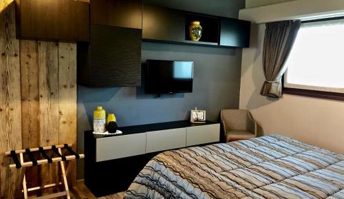 Double Room with Private Bathroom