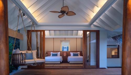 Four Bedroom Beach Pool Residence
