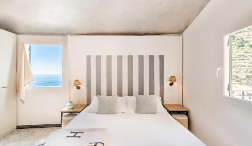 Classic Double or Twin Room with Sea View