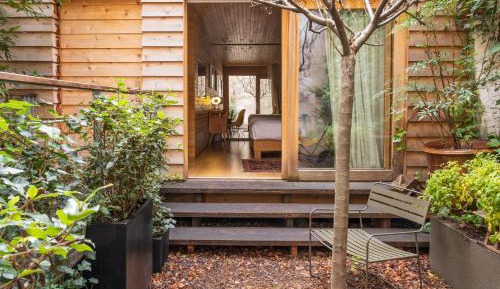 Suite with Garden View