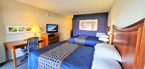 Deluxe Double Room (2 Adults + 1 Child)