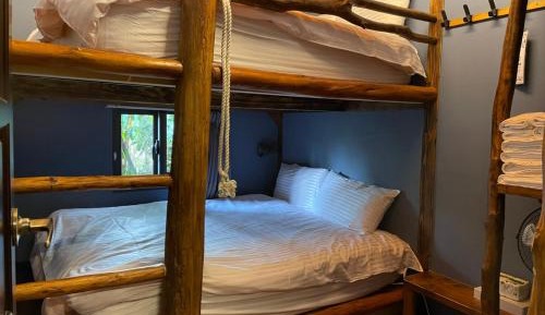 Quadruple Room with Shared Bathroom