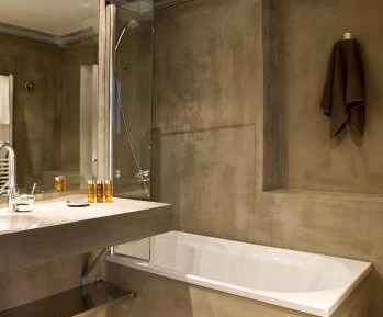 Double Room with Bath with City View