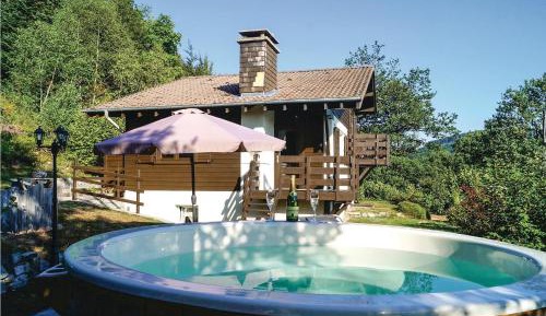 Three-Bedroom Holiday Home 