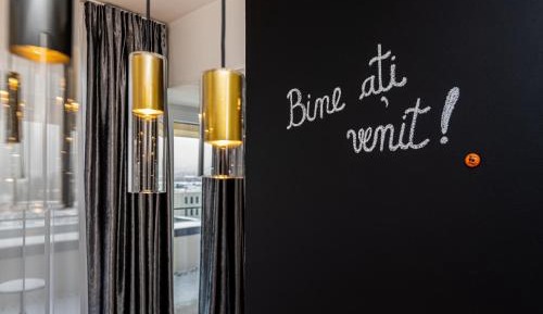 Gold Penthouse with Terrace, Mountain View and Jacuzzi