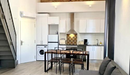 Apartment - Split Level