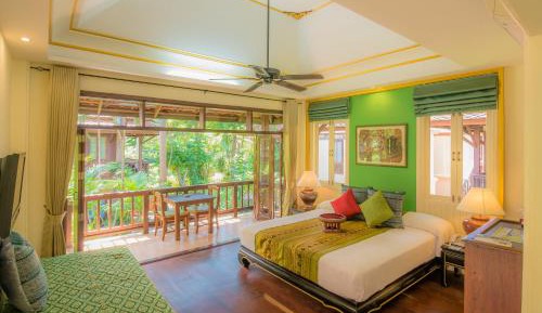 Gold Forest Upstairs Room with Forest View
