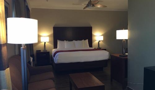 King Room - Accessible/Non-Smoking