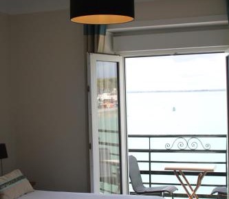 Deluxe Double Room with Balcony and Sea View