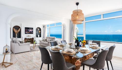 Presidential Penthouse with Sea View