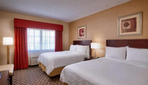 Queen Suite with Two Queen Beds