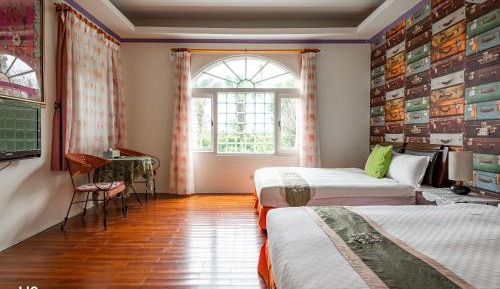 Quadruple Room with Mountain View