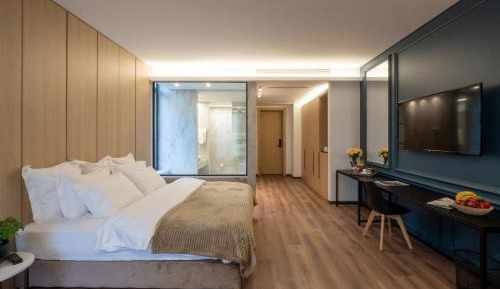 Junior Suite with Balcony