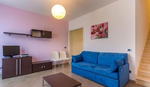 One-Bedroom Holiday Home