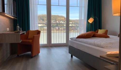 Deluxe Double Room with River View