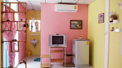 One-Bedroom Bungalow