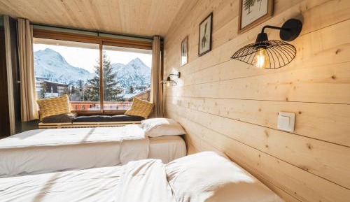 Double Room with Mountain View