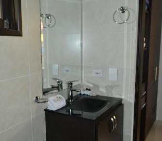 Family Suite (5 Adults)