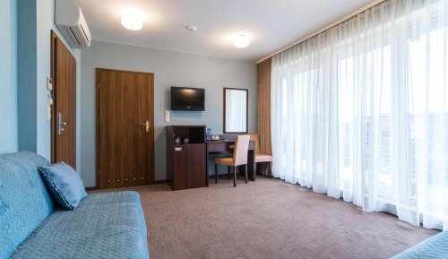 Quadruple Room with Terrace